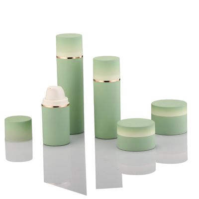 50 ml tot 150 ml plastic luchtloze fles en pot set PETG gezichtscrème container klant logo